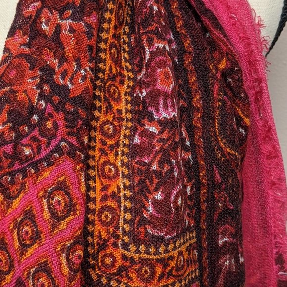 COLLECTION XIIX GEISHA RED PAISLEY WRAP SCARF - Picture 5 of 16